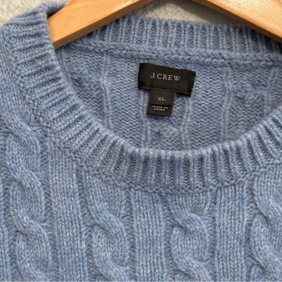 J. Crew Crewneck Pullover Cable Knit Sweater Size XL 100% Lambs Wool - Picture 3 of 5